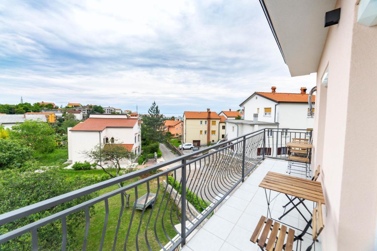 Apartments Raspolic Кастав Екстериор снимка