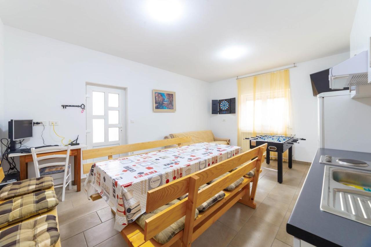 Apartments Raspolic Кастав Екстериор снимка